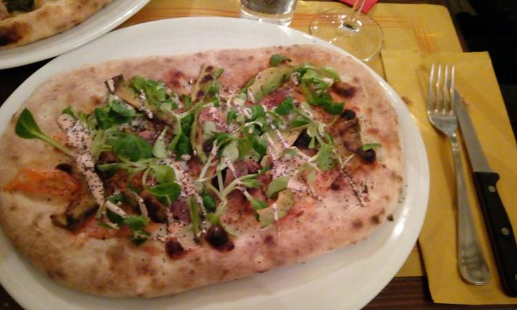 La pizzeria "La Taverna" di Macerata ne fa tre