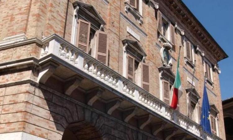 Sit-in di Macerata, CasaPound: “Le amministrazioni a sigla PD responsabili del degrado contro il quale protestiamo“ Sit-in di Macerata, CasaPound: “Le amministrazioni a sigla PD responsabili del degrado contro il quale protestiamo“