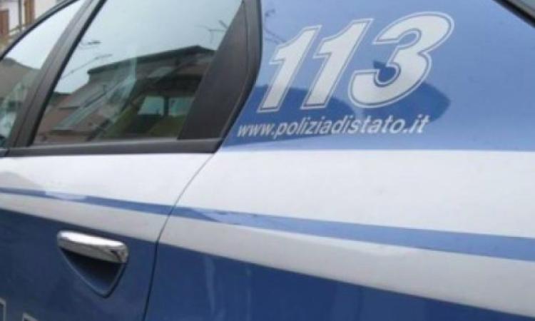 Sicurezza, maxi controlli al mercato e alla stazione Sicurezza, maxi controlli al mercato e alla stazione