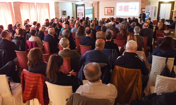 Affluenza record all’inaugurazione del nuovo Centro Iperbarico MAU (Marche, Abruzzo, Umbria) a Porto Sant’Elpidio Affluenza record all’inaugurazione del nuovo Centro Iperbarico MAU (Marche, Abruzzo, Umbria) a Porto Sant’Elpidio