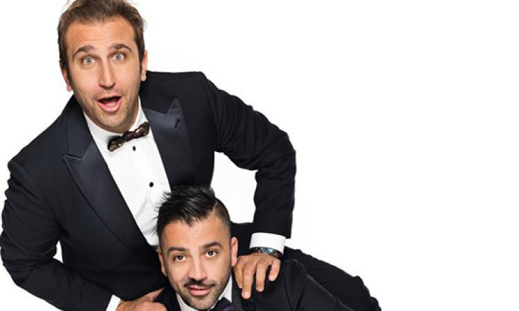 "Tutto fa Broadway" di Pio e Amedeo approda a Porto Recanati: biglietti in vendita da domani 13 aprile