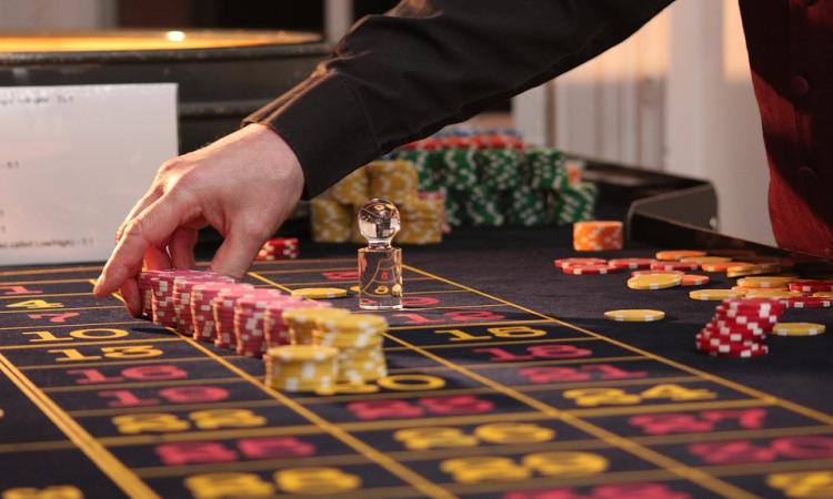 Credenze e superstizioni nel mondo del gioco d’azzardo