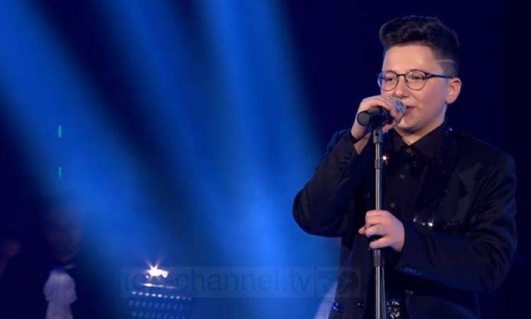 Denis vola in finale