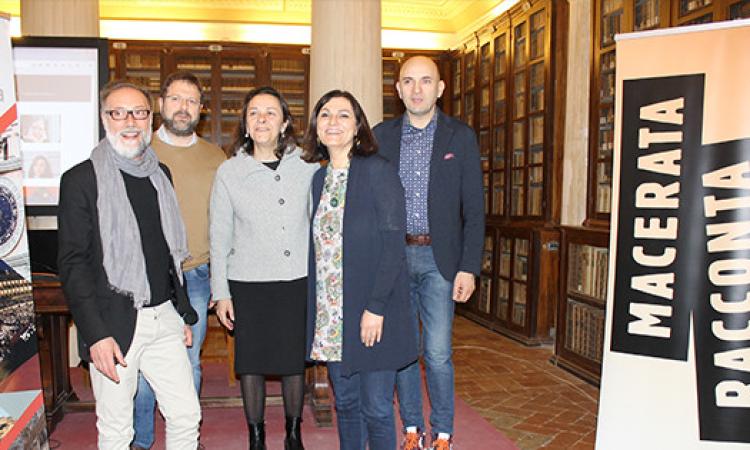 A Macerata Racconta protagonisti “Gli enigmi” A Macerata Racconta protagonisti “Gli enigmi”