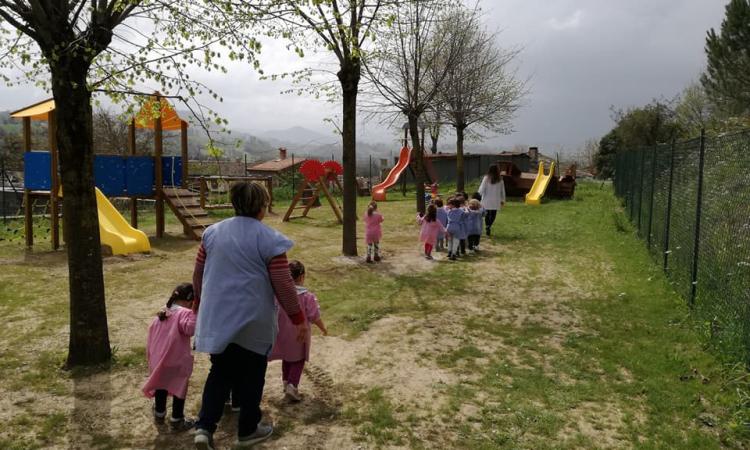 Belforte del Chienti, nuovi giochi per la scuola per l'infanzia Belforte del Chienti, nuovi giochi per la scuola per l'infanzia