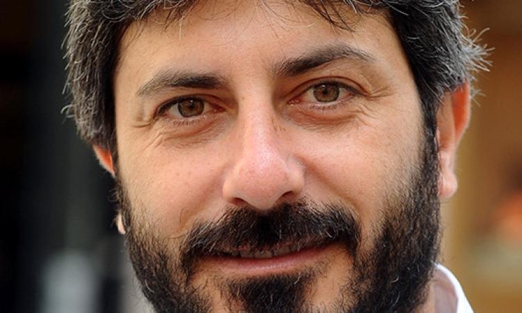 Roberto Fico presto nelle Marche. "Il sisma, una tragedia che non dimentico. Dallo Stato risposte non adeguate" Roberto Fico presto nelle Marche. "Il sisma, una tragedia che non dimentico. Dallo Stato risposte non adeguate"