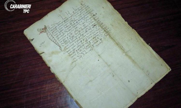Caldarola, recuperato un manoscritto del 1434 rubato negli anni Ottanta