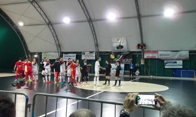 Il Futsal Potenza Picena viene fermato dal 1995 Futsal Pesaro Il Futsal Potenza Picena viene fermato dal 1995 Futsal Pesaro