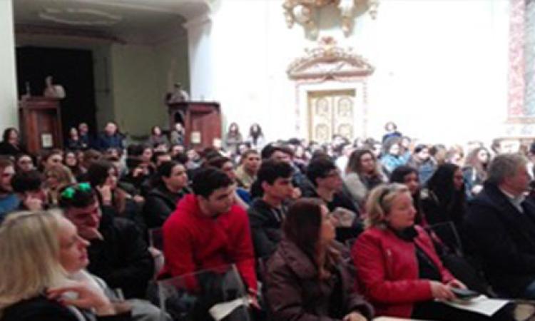 Angelo Corbo incontra i ragazzi dell’Ipseoa Varnelli di Cingoli Angelo Corbo incontra i ragazzi dell’Ipseoa Varnelli di Cingoli
