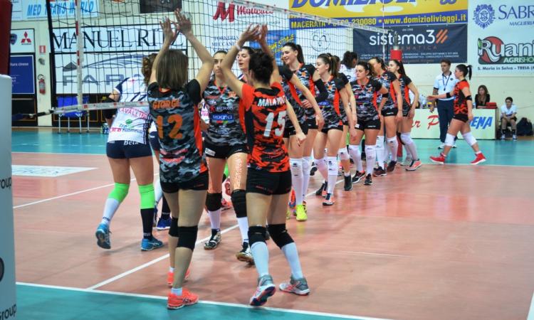 Volley femminile, Roana Cbf conquista altri tre punti. Playoff più vicini