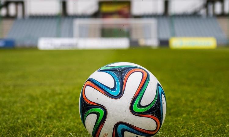 Follia a Pasqua: allenatore picchiato dal papà di un baby calciatore, ha rischiato di perdere un rene