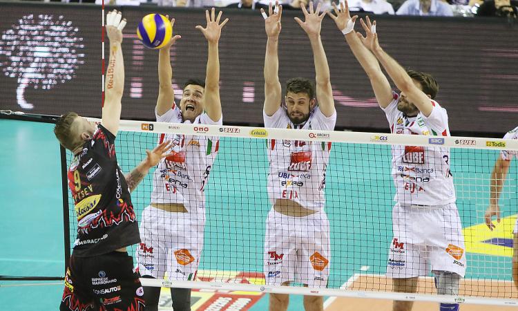 Sir Perugia - Lube Civitanova, agli umbri gara 3: guarda le foto