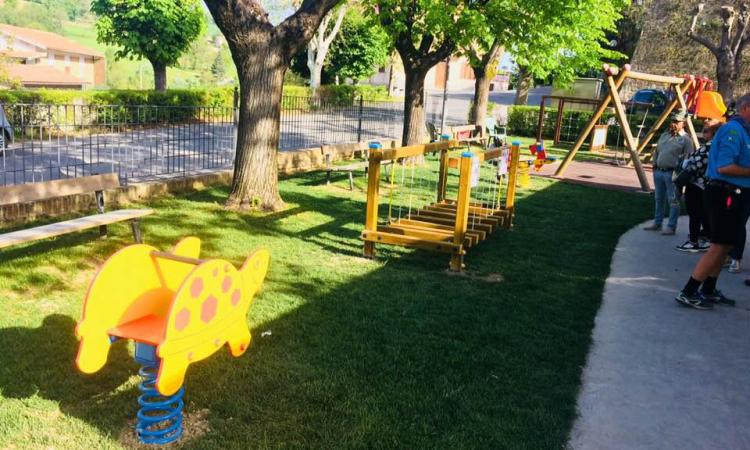Camporotondo, per il patrono San Marco inaugurati giardini e giochi per i bambini Camporotondo, per il patrono San Marco inaugurati giardini e giochi per i bambini