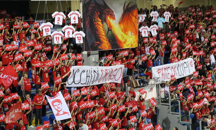 Finale Scudetto, la Lube pareggia i conti con la Sir: domenica a Perugia l'atto finale Finale Scudetto, la Lube pareggia i conti con la Sir: domenica a Perugia l'atto finale