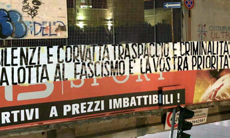 Civitanova, striscione di Casapound contro Silenzi e Corvatta Civitanova, striscione di Casapound contro Silenzi e Corvatta