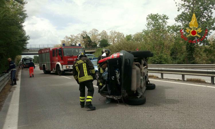 Incidente in superstrada, ferito un 50enne. Valdichienti riaperta al traffico - (Foto)