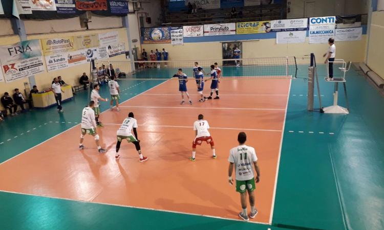 Volley Serie B, lo sgambetto di Foligno fa perdere la vetta a Medea