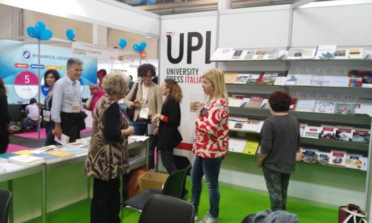 Le Eum alla Fiera del libro di Torino entrano nella “Sala della poesia” Le Eum alla Fiera del libro di Torino entrano nella “Sala della poesia”