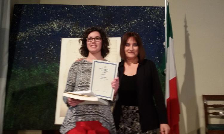 Giulia Nardi del Classico di Macerata vince il Premio Leopardi Giulia Nardi del Classico di Macerata vince il Premio Leopardi