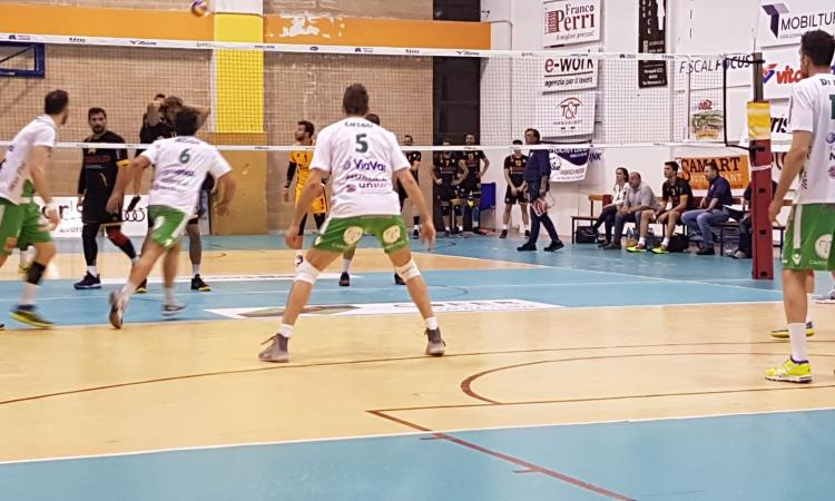 La Medea Macerata si arrende alla Conad Lamezia in gara 1 di semifinale play-off La Medea Macerata si arrende alla Conad Lamezia in gara 1 di semifinale play-off