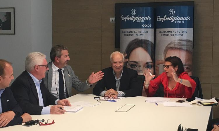 Gli artigiani di Confartigianato incontrano il Commissario per la ricostruzione De Micheli Gli artigiani di Confartigianato incontrano il Commissario per la ricostruzione De Micheli