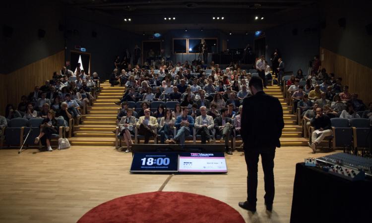 Un successo il primo TEDx in provincia di Macerata Un successo il primo TEDx in provincia di Macerata