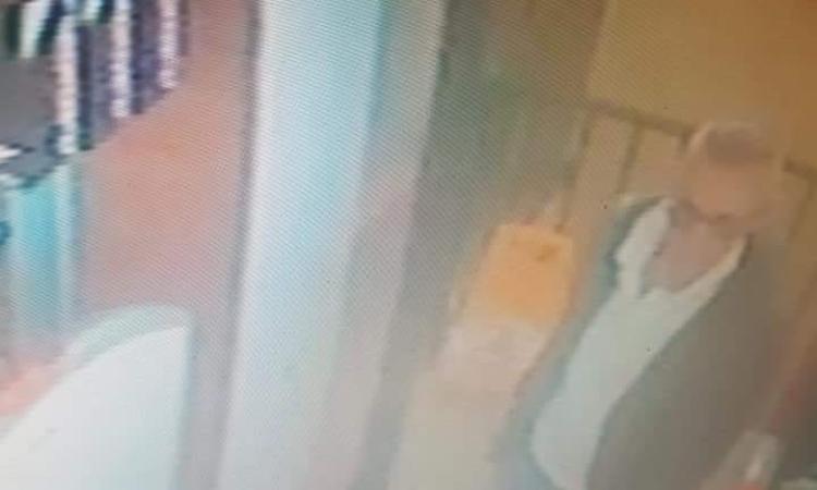 Tolentino, ladro ruba i portafogli dei dipendenti Autogrill ma viene immortalato dalle telecamere - FOTO e VIDEO