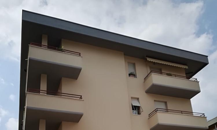 Sisma: lavori ricostruzione conclusi, palazzina in Via Divini a San Severino torna agibile Sisma: lavori ricostruzione conclusi, palazzina in Via Divini a San Severino torna agibile