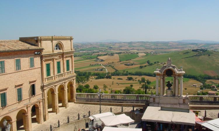 Treia, il primo giugno inaugurazione dei Parchi Verdi e presentazione della brochure "Borgo in Cammino"