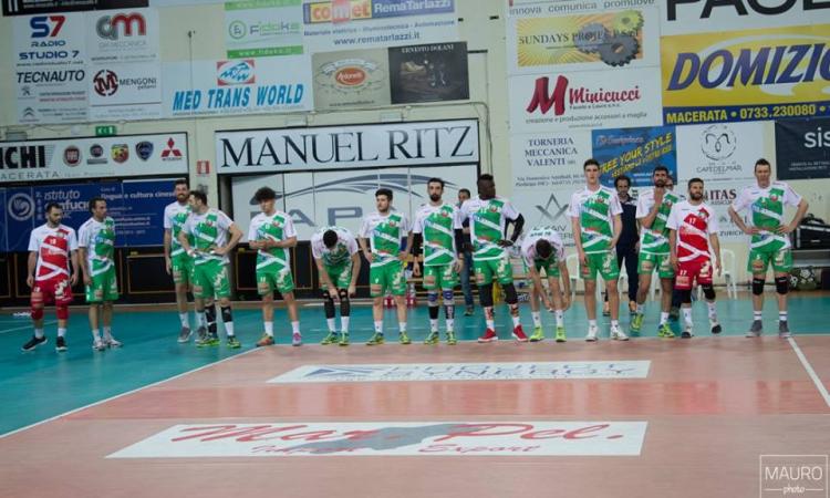 Volley, Medea Macerata sconfitta allo spareggio da Lamezia: sfuma la finale per salire in A2 Volley, Medea Macerata sconfitta allo spareggio da Lamezia: sfuma la finale per salire in A2