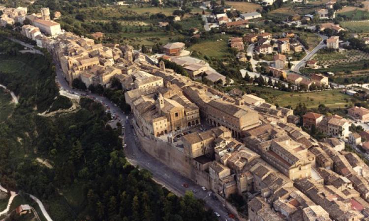 "Spese Pazze" in Regione: il Sindaco Capponi faccia un passo indietro