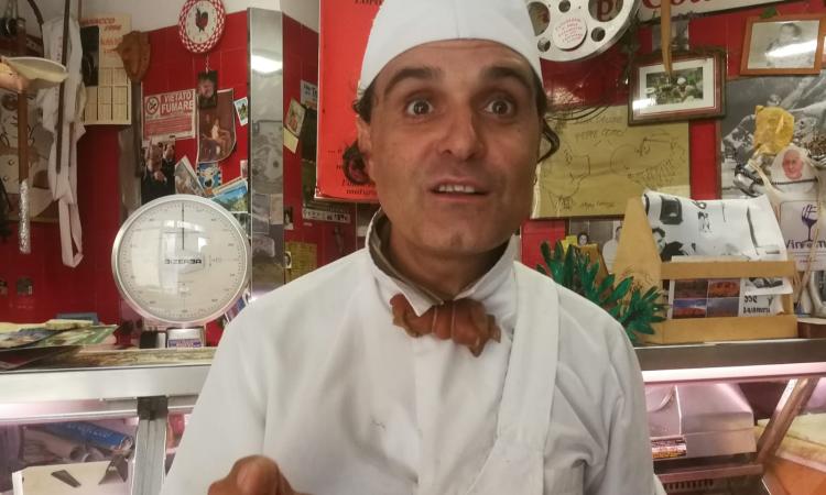 Peppecotto col suo Scudo Piceno al Giro d'Italia Peppecotto col suo Scudo Piceno al Giro d'Italia