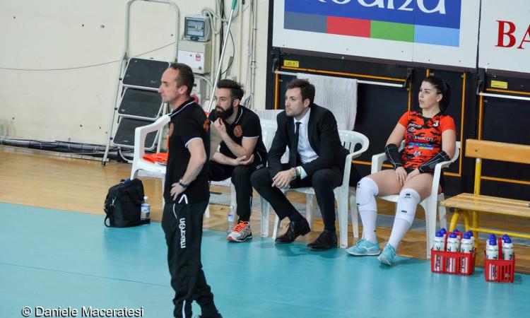 Volley femminile B1, la Roana conferma coach e staff tecnico