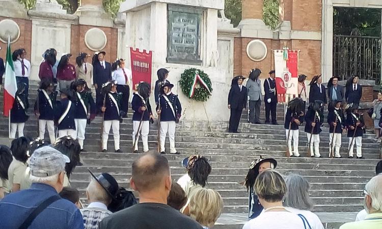 Bersaglieri, per la prima volta a Macerata il raduno regionale dei bersaglieri Bersaglieri, per la prima volta a Macerata il raduno regionale dei bersaglieri
