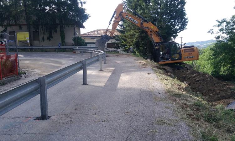 Provinciale Sarnano-Gualdo, via ai lavori per allargare la curva a "rischio"