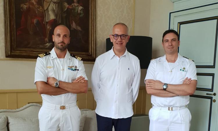 Civitanova: avvicendamento alla Capitaneria di Porto. Gli auguri del sindaco Ciarapica