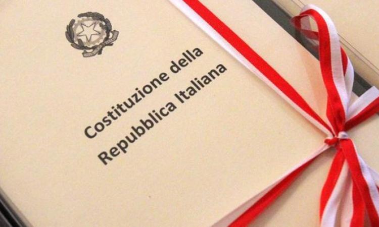 Anniversario della Liberazione di Macerata: la Costituzione in dono a 362 diciottenni