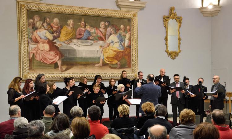 "Vox! Voce! Voice!": venerdì il concerto d'estate del Coro Vox Phoenicis a Porto Recanati "Vox! Voce! Voice!": venerdì il concerto d'estate del Coro Vox Phoenicis a Porto Recanati