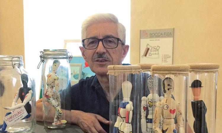 L'artista potentino Roberto Carlocchia espone alla Rocca Flea di Gualdo Tadino