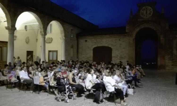 Buon debutto per "Estate in Cortile" a Recanati: il Circo delle nuvole incanta grandi e bambini