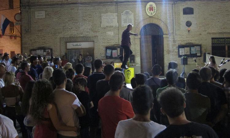 Colmurano, torna dal 19 al 22 luglio Artistrada: il festival internazionale degli artisti di strada Colmurano, torna dal 19 al 22 luglio Artistrada: il festival internazionale degli artisti di strada