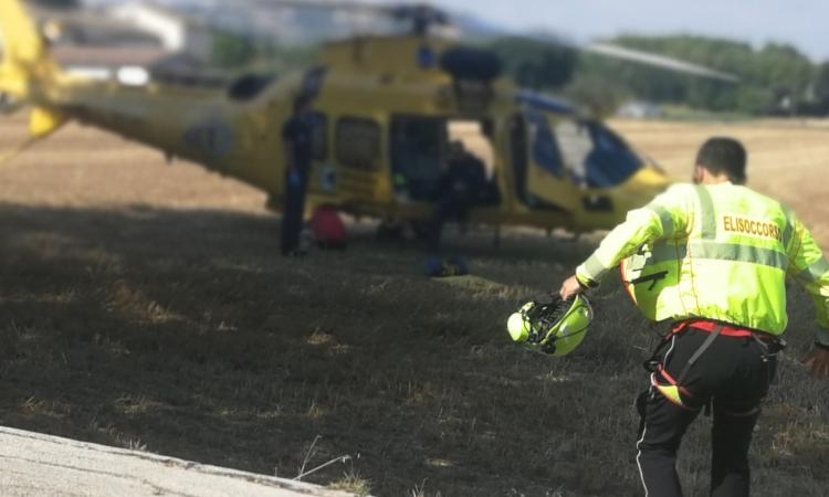 Potenza Picena, incidente sul lavoro: giovane perde tre dita (Foto)