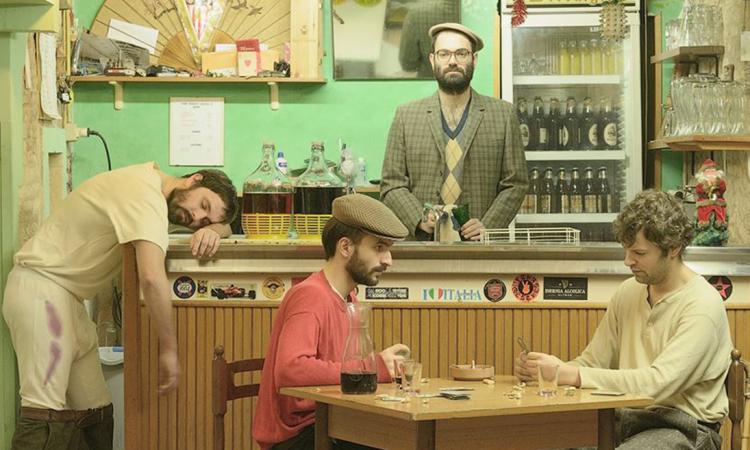 È uscito un nuovo video dei Soloperadulti: "Le vacanze di lotta"