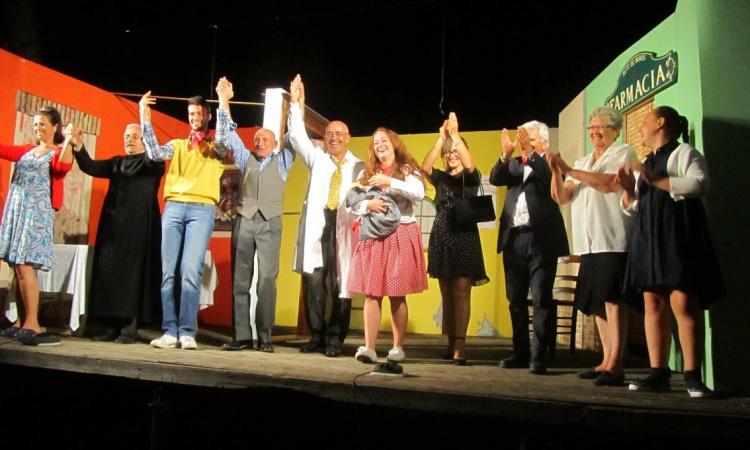 La commedia dialettale “Li pastroccj de nonnu Piè” in scena al parco di Villa Cozza