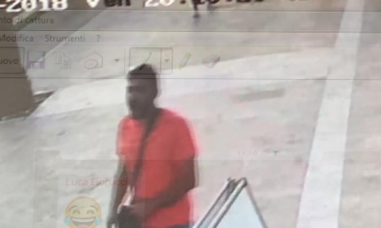 Il presidente della CRI di Camerino derubato a Civitanova: "Ecco le immagini del ladro"