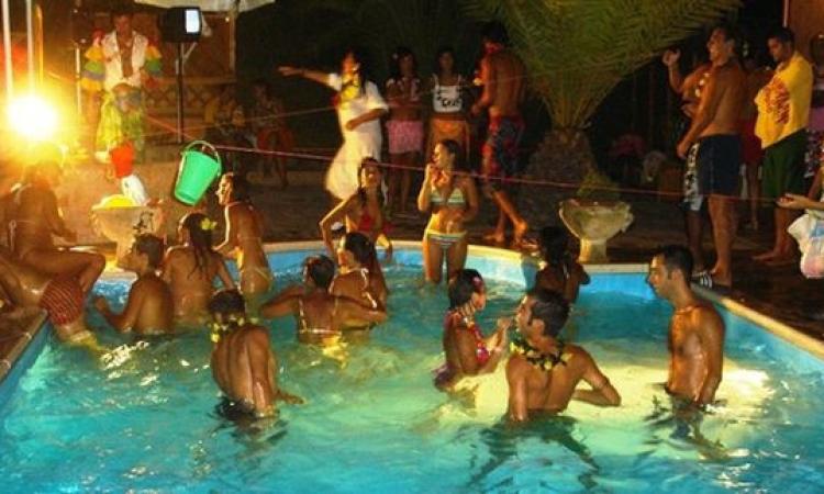Organizzava feste in villa, ma la lussuosa abitazione non era sua. Denunciato un 23enne Organizzava feste in villa, ma la lussuosa abitazione non era sua. Denunciato un 23enne