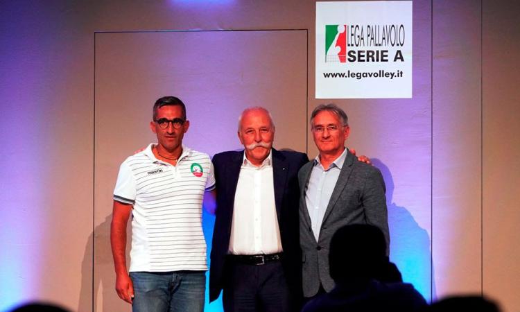 Pallavolo Macerata, presentato il calendario della prossima stagione di A2 e Superlega Pallavolo Macerata, presentato il calendario della prossima stagione di A2 e Superlega
