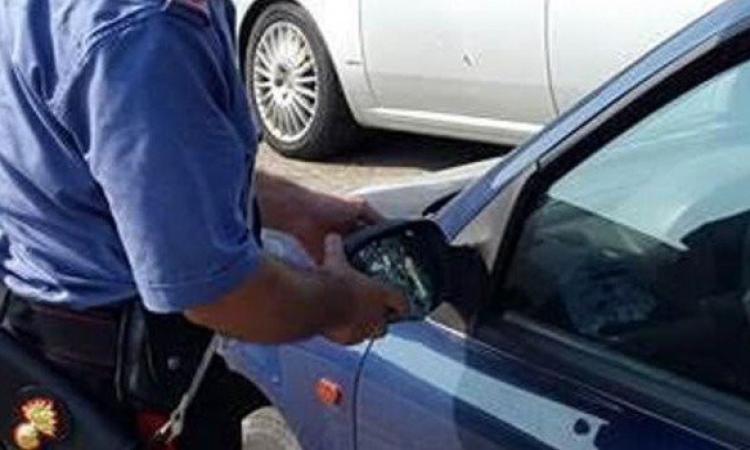 Montecosaro, truffa dello specchietto: denunciato un pregiudicato Montecosaro, truffa dello specchietto: denunciato un pregiudicato