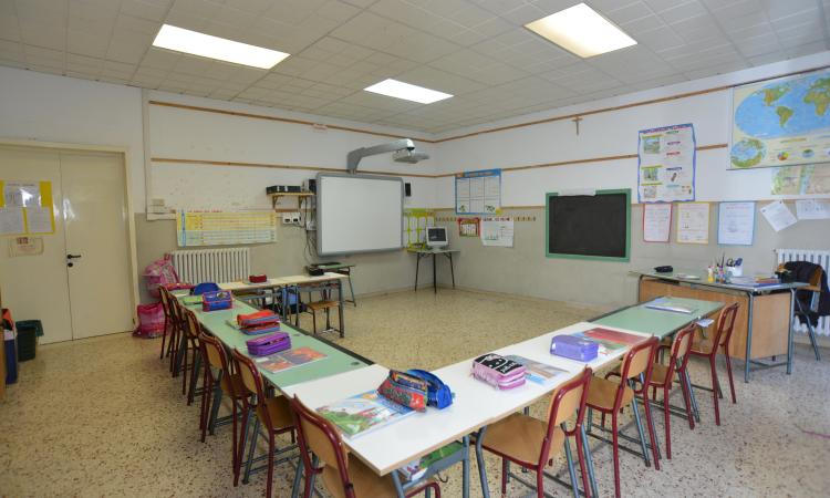 Porto Potenza, tempo pieno negato alle elementari: incerto il futuro di 40 famiglie