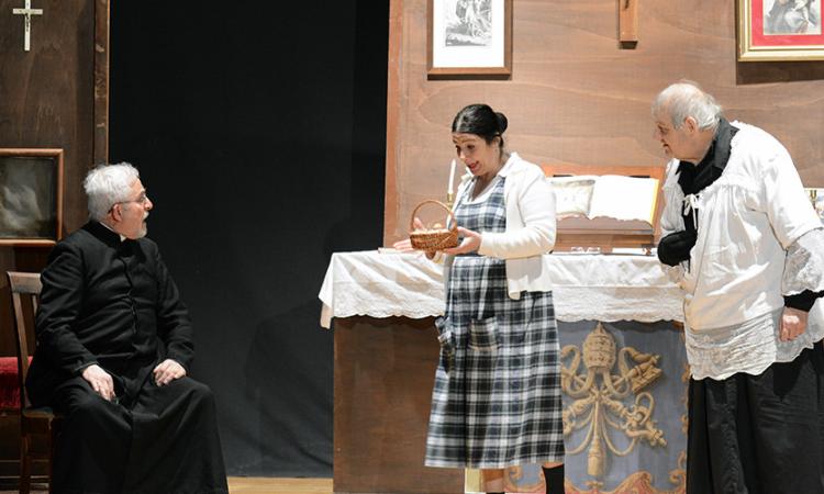 Domani, altra tappa del teatro ‘mpertinende a Santa Maria Apparente